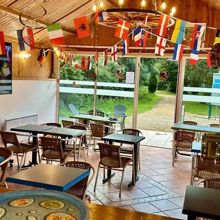 Campsite Mobil-home Spacieux Avec Terrasse - 6 Personnes - Api-1-52-1216 *