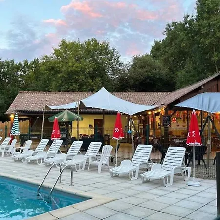 Mobil-home Spacieux Avec Terrasse - 6 Personnes - Api-1-52-1216 *