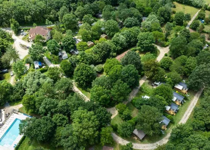 Campingplatz Mobil-home Spacieux Avec Terrasse - 6 Personnes - Api-1-52-1216 *