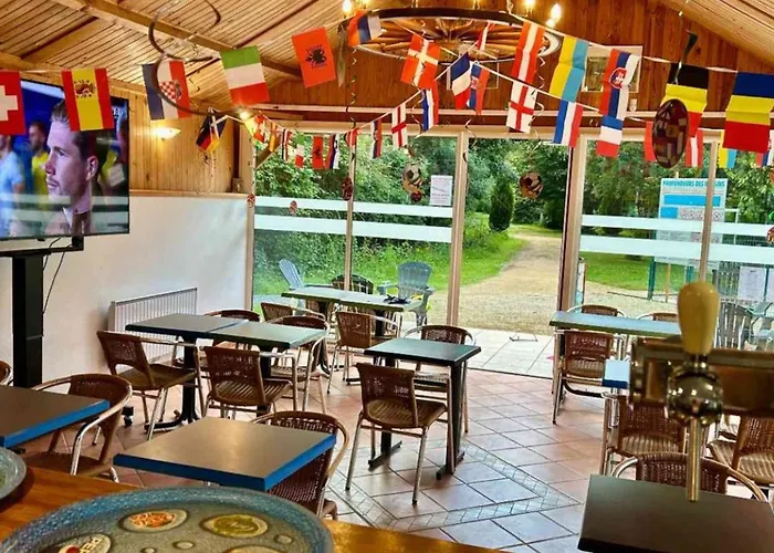 Campingplatz Mobil-home Spacieux Avec Terrasse - 6 Personnes - Api-1-52-1216 *