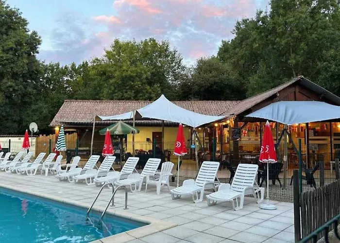 Mobil-home Spacieux Avec Terrasse - 6 Personnes - Api-1-52-1216 *