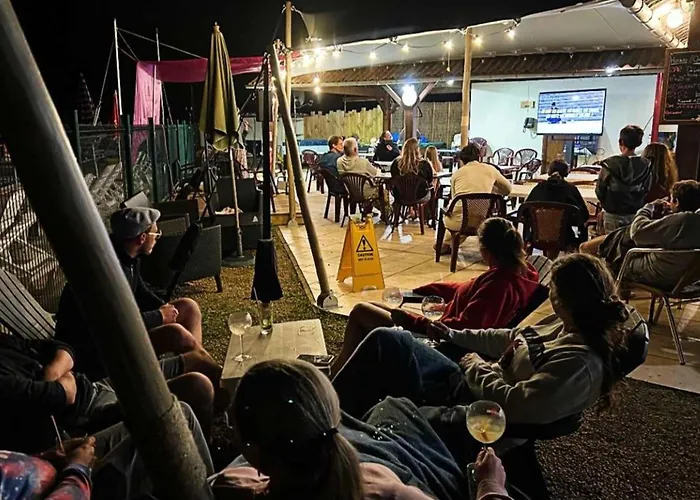 Mobil-home Spacieux Avec Terrasse - 6 Personnes - Api-1-52-1216 * Concourson-sur-Layon