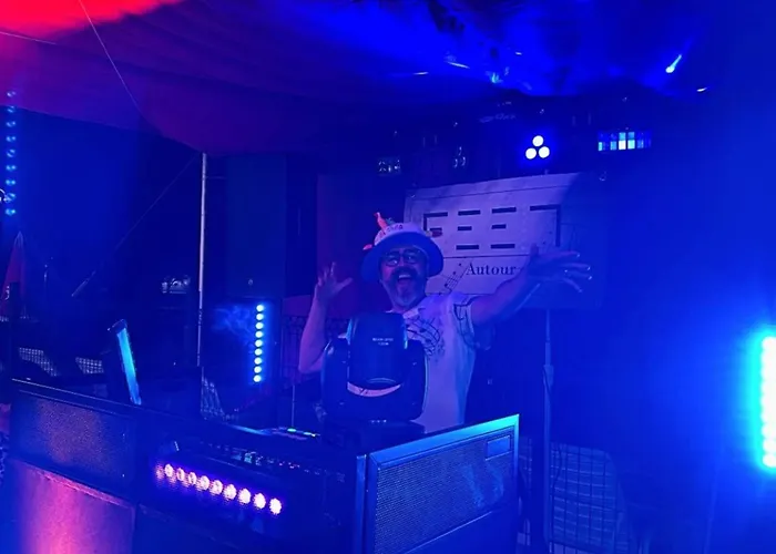 Mobil-home Spacieux Avec Terrasse - 6 Personnes - Api-1-52-1216 Campsite Concourson-sur-Layon